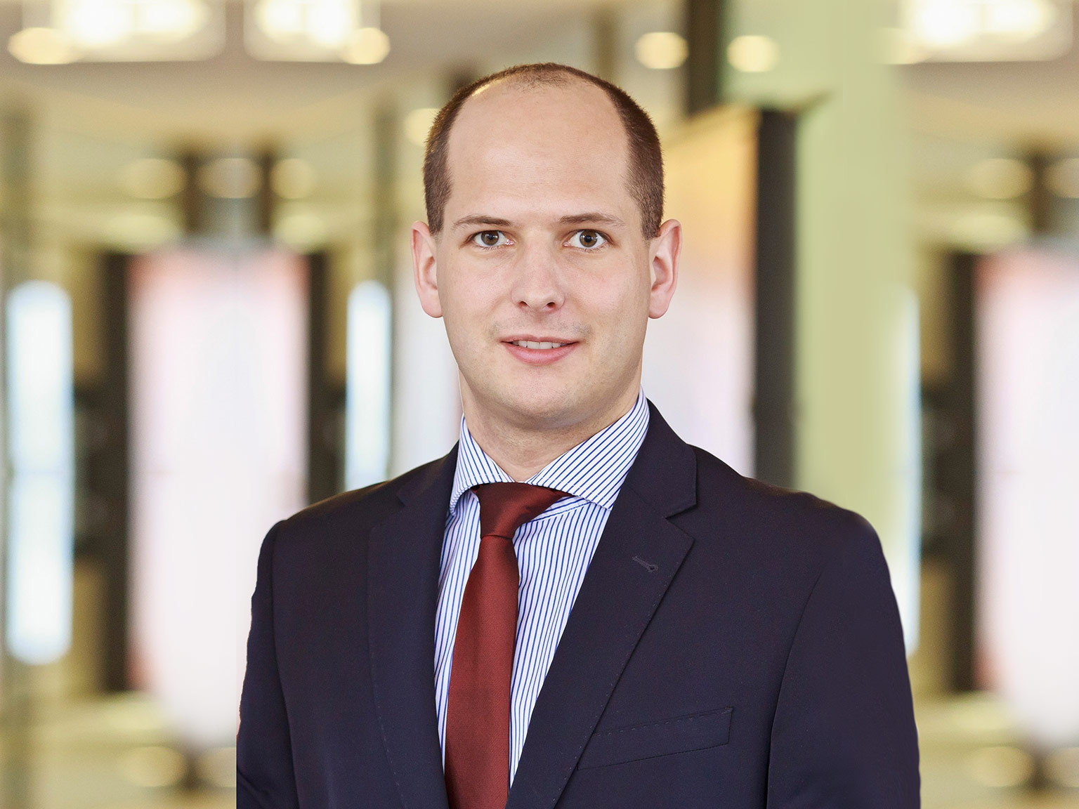 This is a profile image of Simon Knapp